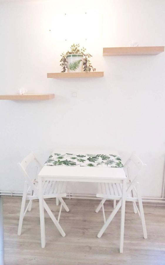 Stardust Apartman เปตช์ ภายนอก รูปภาพ