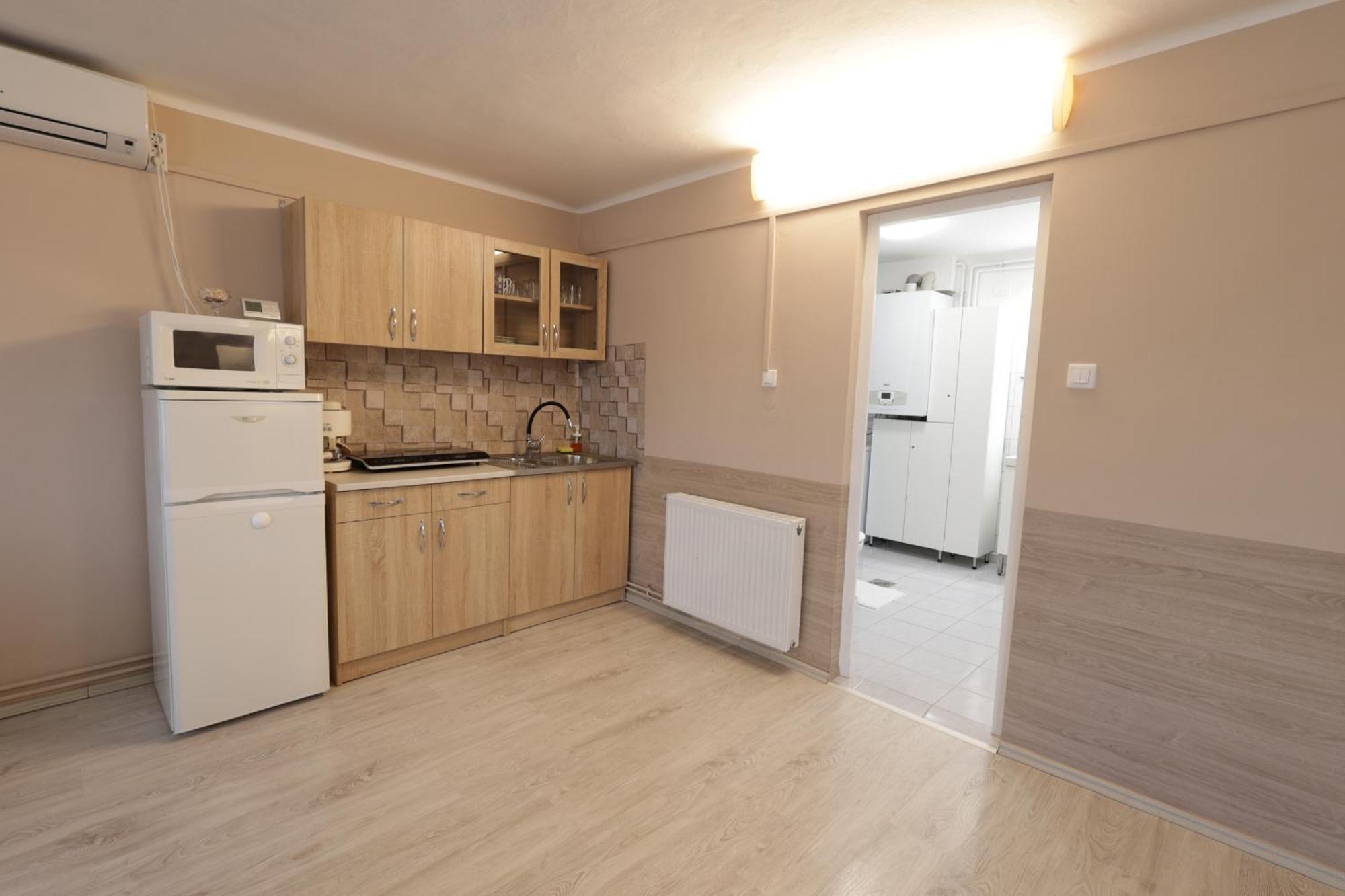 Stardust Apartman เปตช์ ภายนอก รูปภาพ